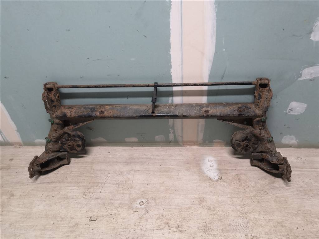 VW Passat B5 96-00 для Балка задняя