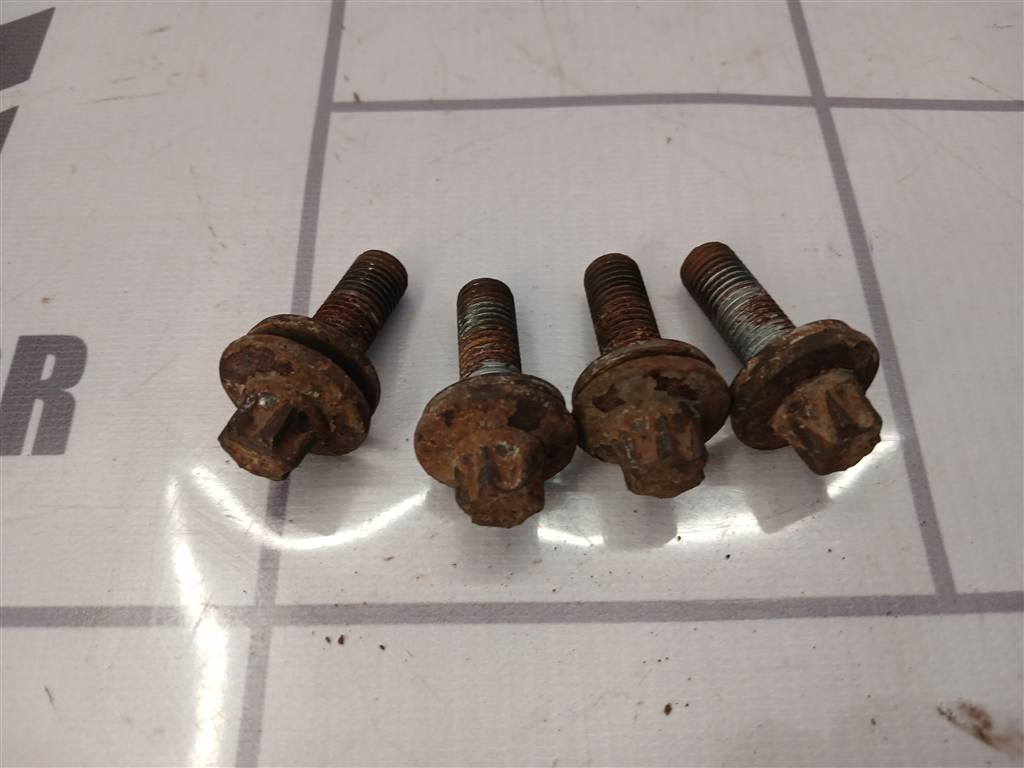 Renault Logan 2005-2014 для Болт