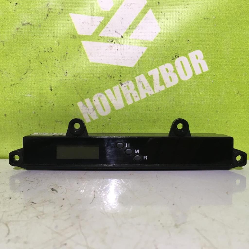 Kia RIO 2 2005-2011 для Часы