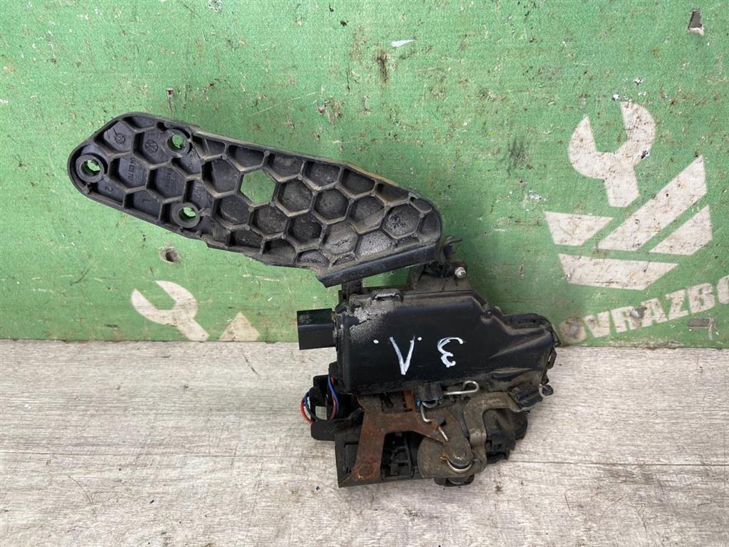 VW Golf 4 Bora 97-05 для Замок двери задней левой