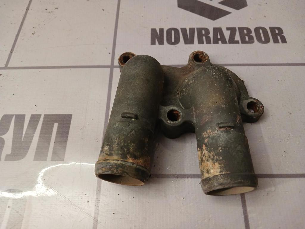 Hyundai Elantra 3  00-05 для Фланец двигателя системы охлаждения