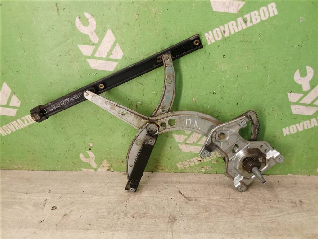 VW Passat B4 94-96 для Стеклоподъемник механ. передний левый