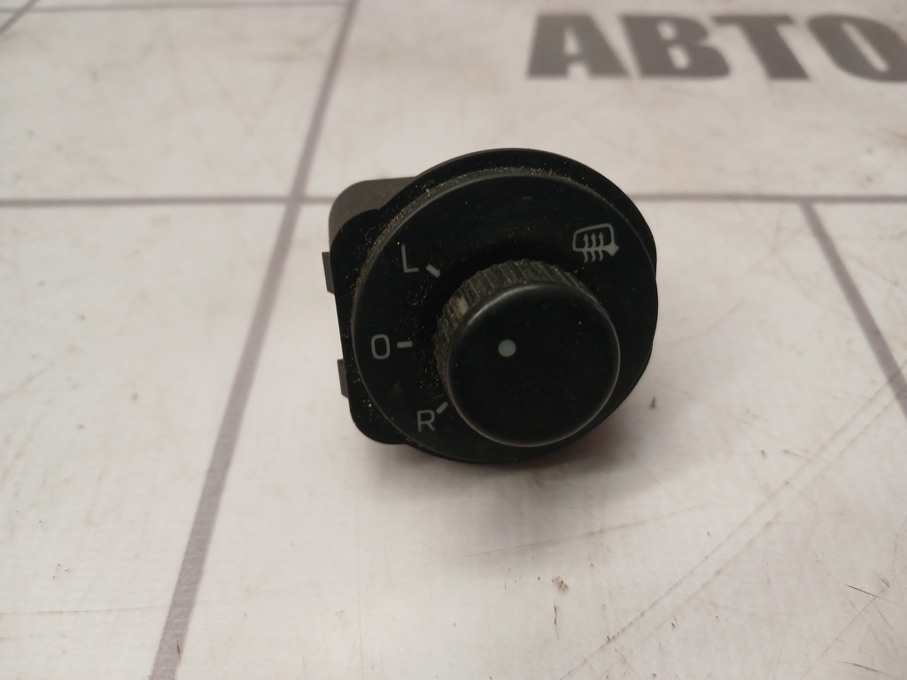 Skoda Yeti 2009-2018 для Переключатель регулировки зеркала