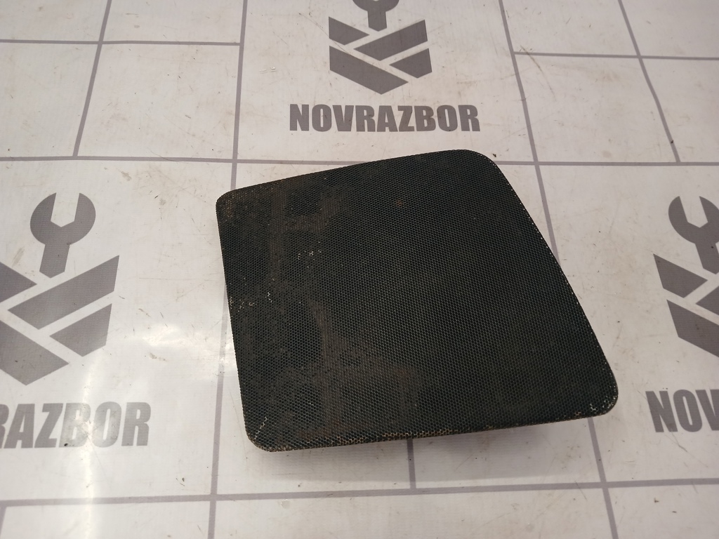 VW Golf 3 Vento 91-97 для Решетка динамика