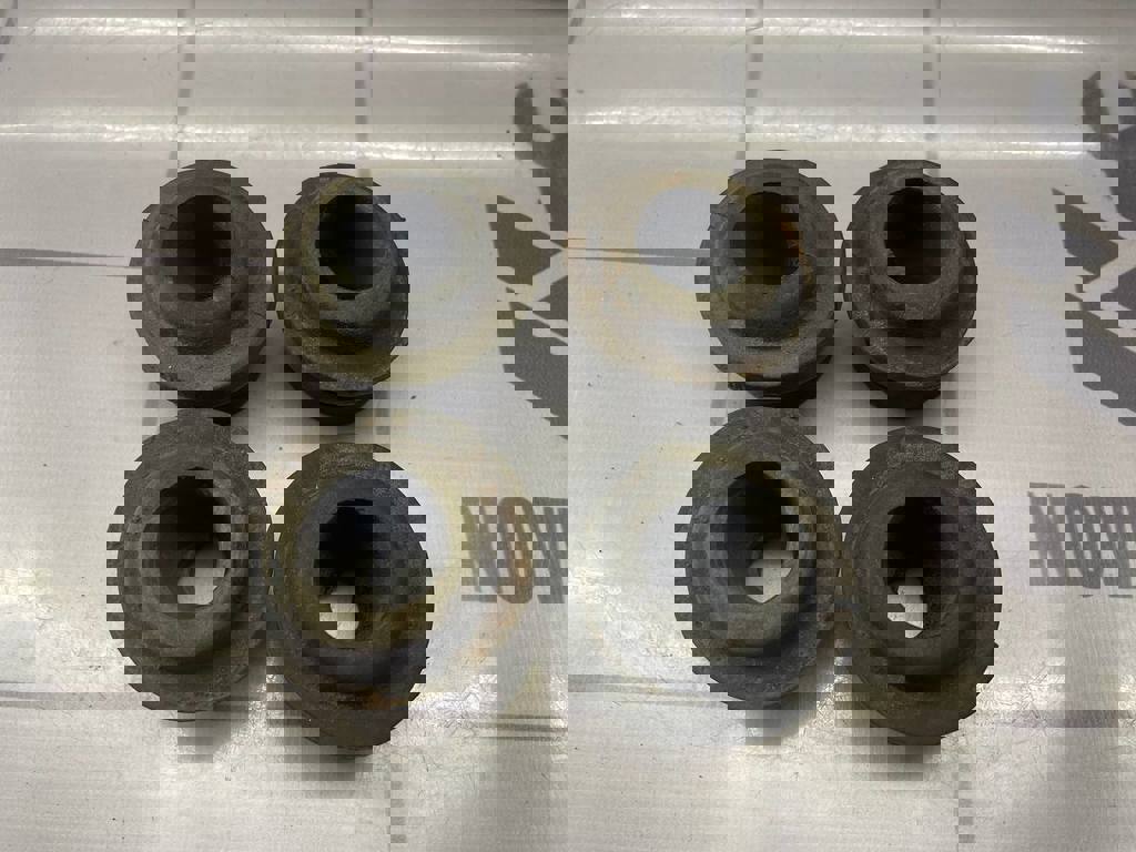 Ford Focus 1 1998-2004 для Кронштейн радиатора