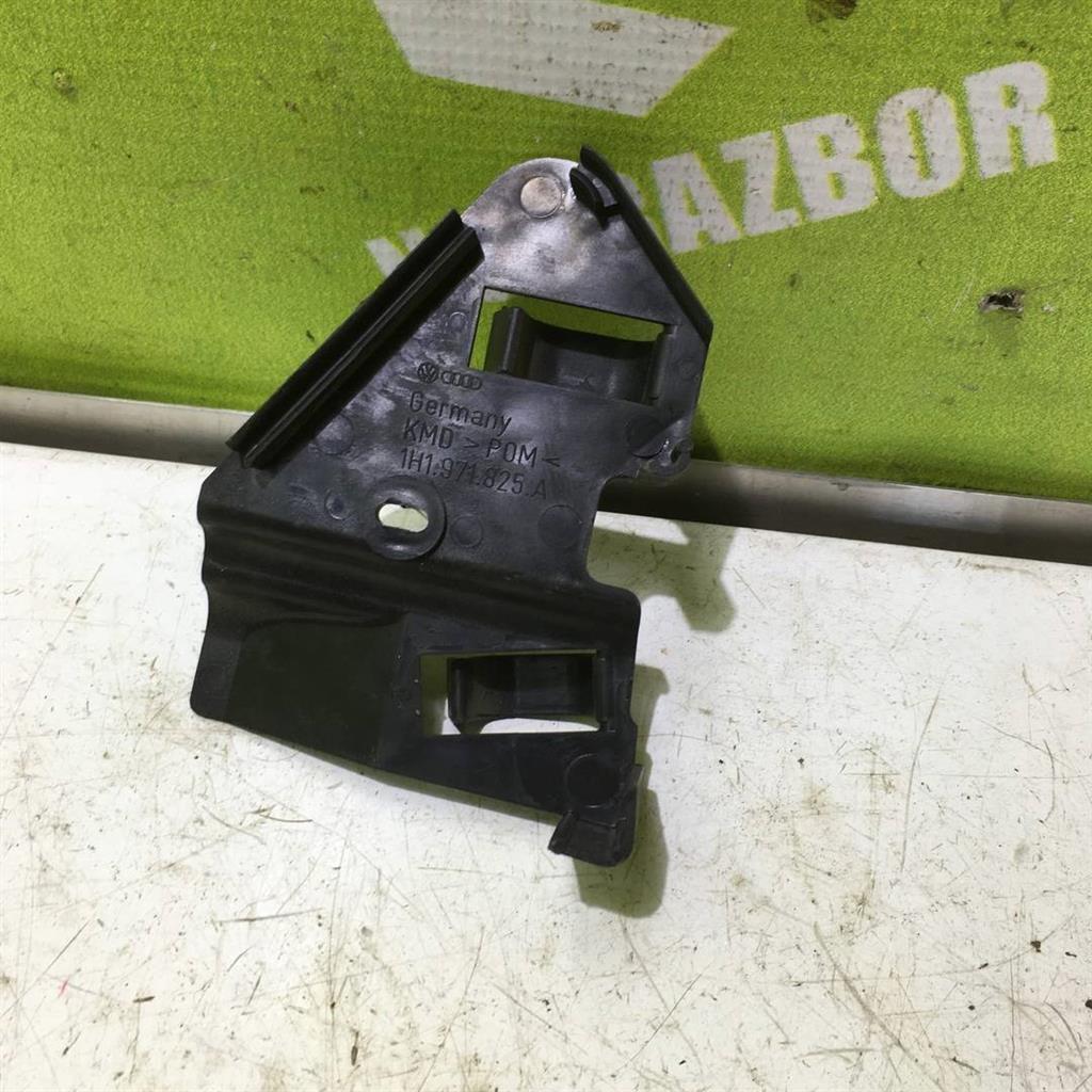 VW Golf 3 Vento 91-97 для Накладка