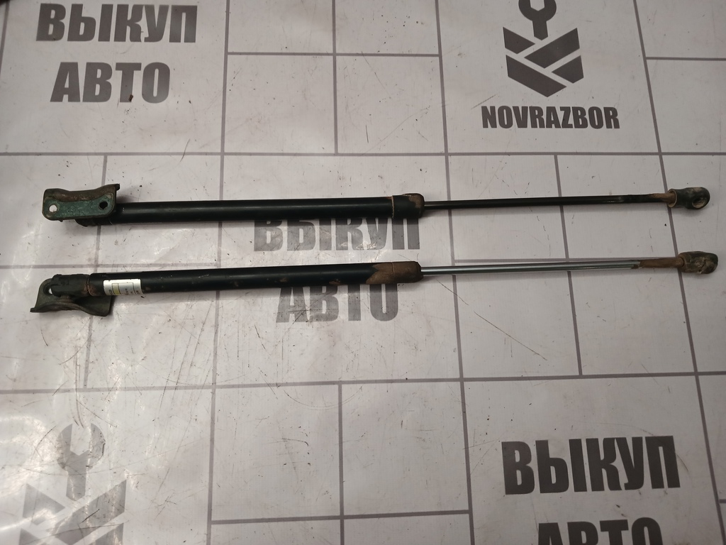 Skoda Yeti 2009-2018 для Амортизатор двери багажника