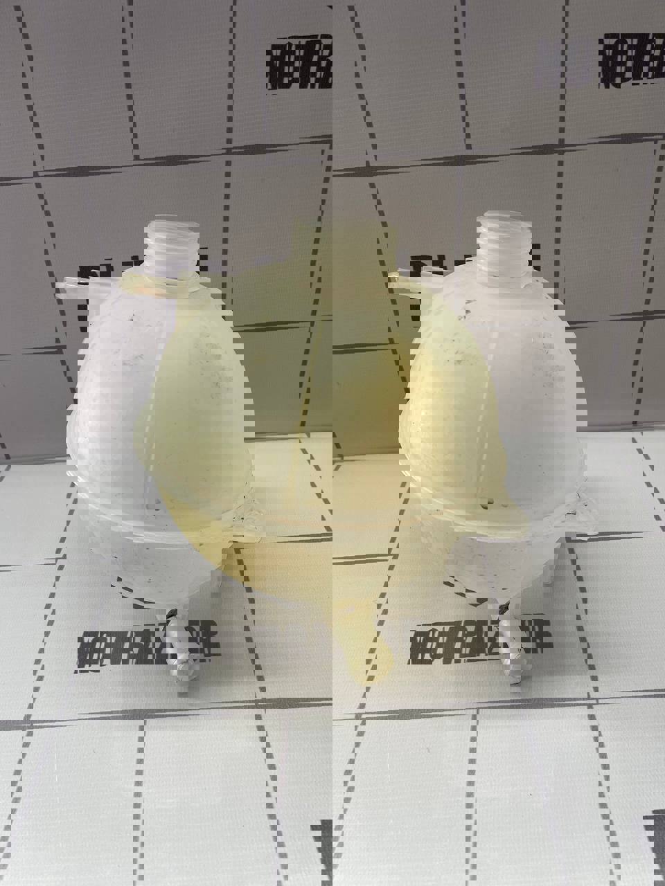 LADA VESTA 15-19 для Бачок расширительный