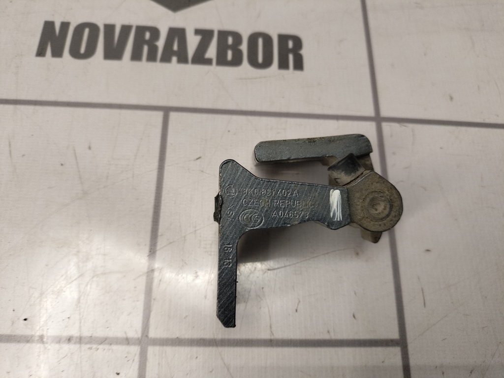 Skoda Yeti 2009-2018 для Петля двери