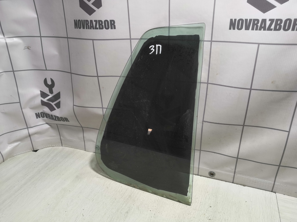 VW Golf 4 Bora 97-05 для Стекло двери задней правой (форточка)