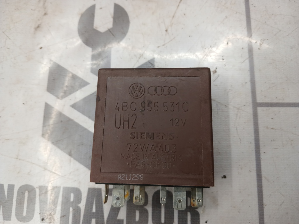 VW Golf 4 Bora 97-05 для Реле стеклоочистителей