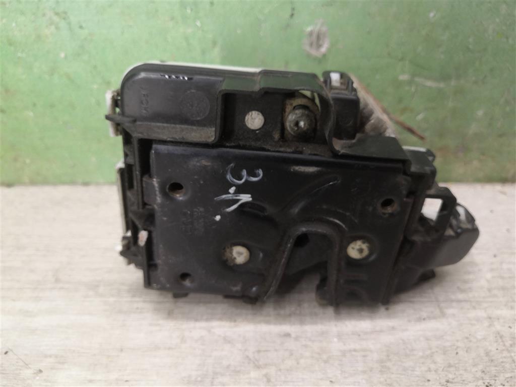 VW Polo Classic 95-02 для Замок двери задней левой