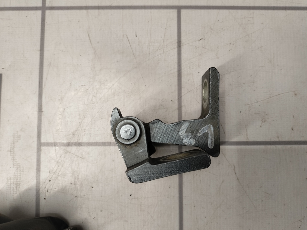 Skoda Yeti 2009-2018 для Петля двери