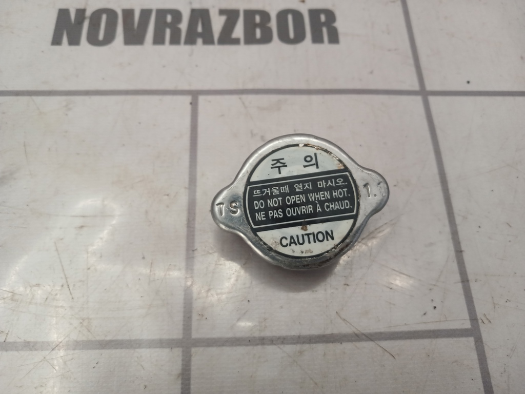 Kia RIO 1 2000-2004 для Крышка