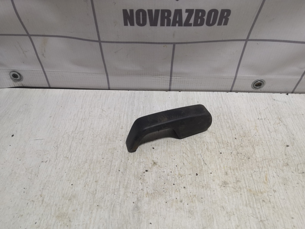 VW Passat  B3  1988-1993 для Ручка открывания капота