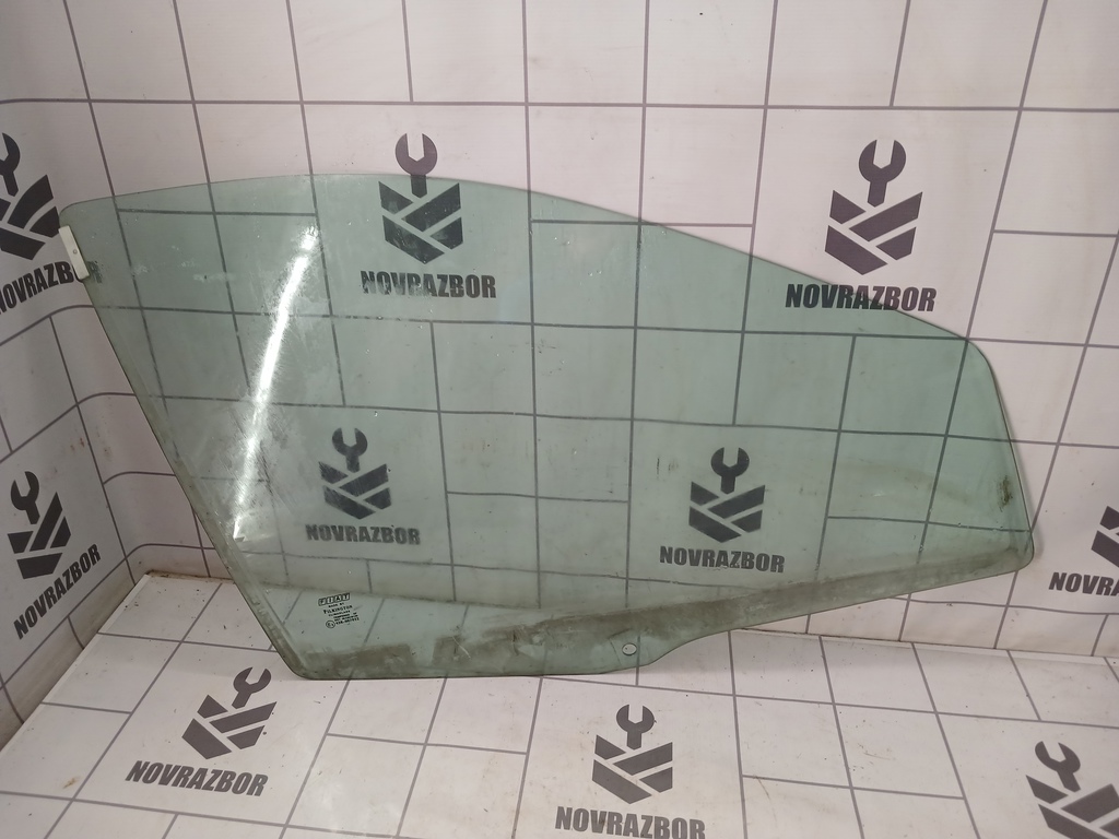 Fiat Punto 2 (188) 99-10 для Стекло двери передней правой