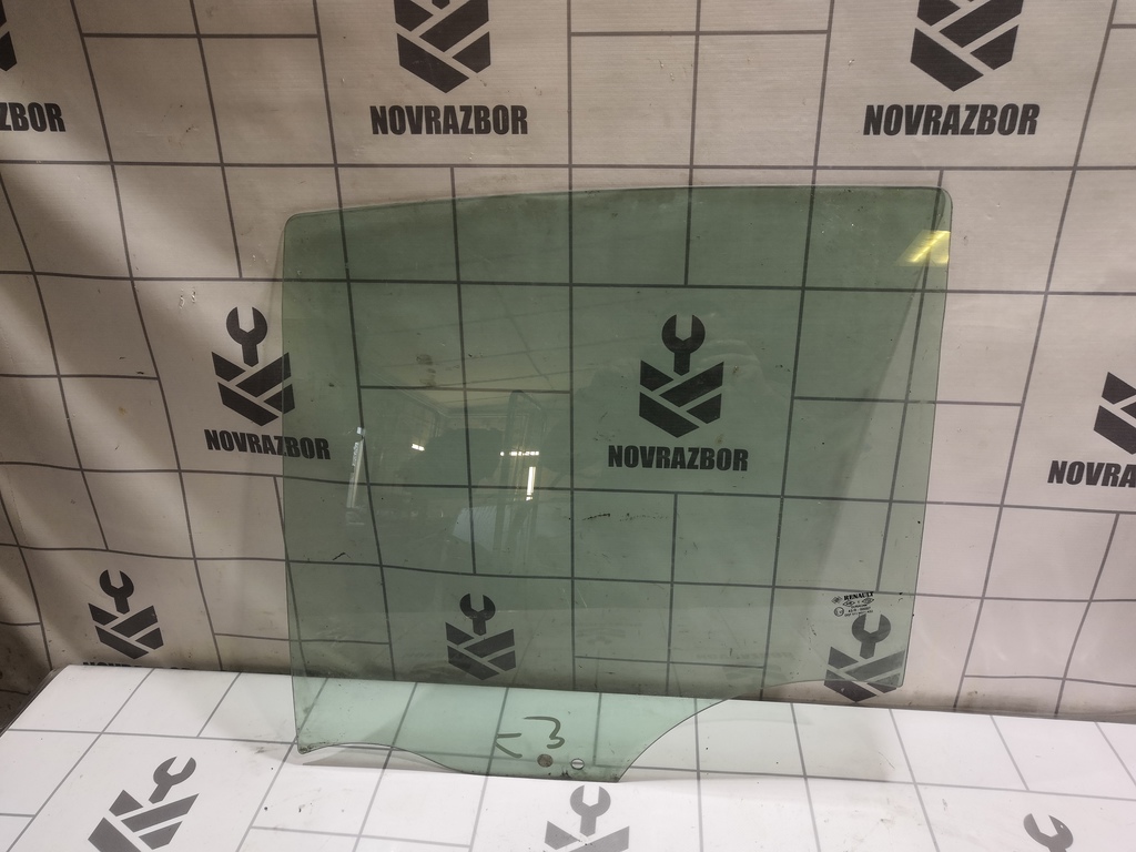 Renault Clio 3  2005-2012 для Стекло двери задней левой