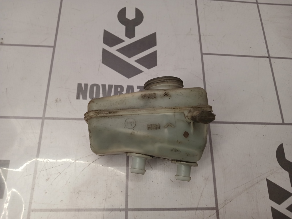 Renault Logan 2005-2014 для Бачок главного тормозного цилиндра