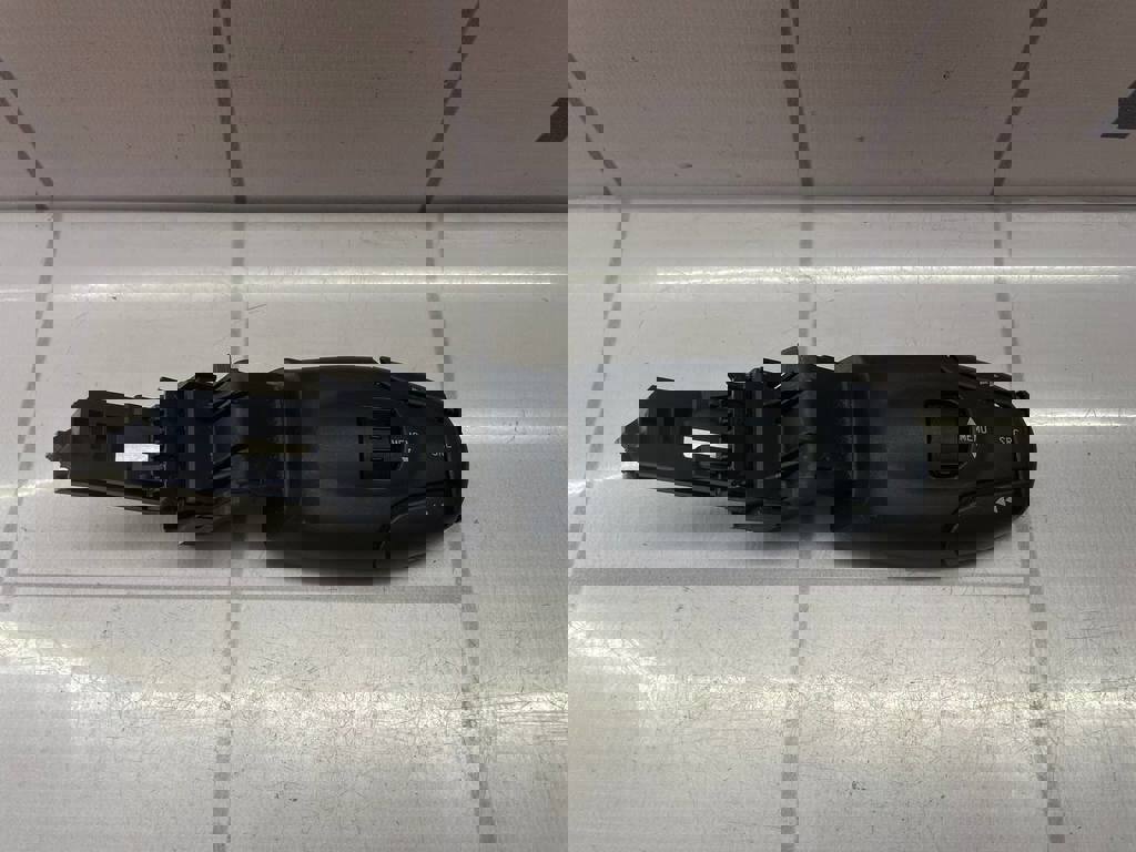 Peugeot 307 2001-2008 для Переключатель подрулевой управления магнитолой