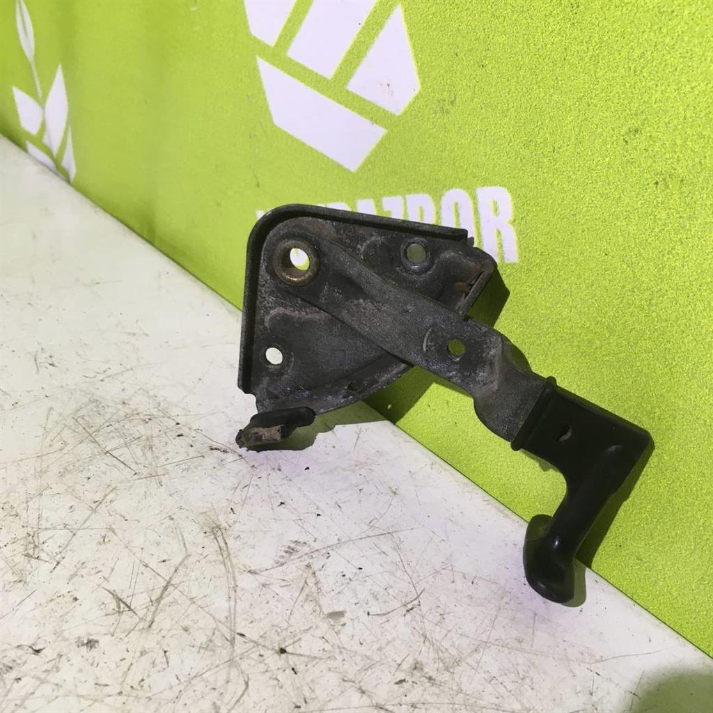 Audi 80  90  B3  86-91 для Ручка открывания капота