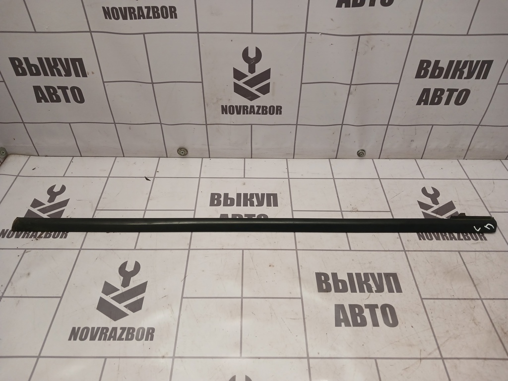 Ford Focus 2 05-08 для Накладка стекла переднего левого