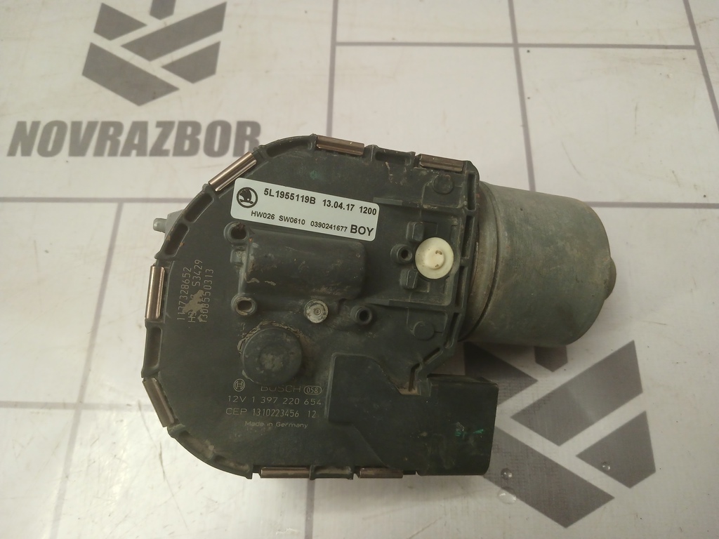 Skoda Yeti 2009-2018 для Моторчик стеклоочистителя передний