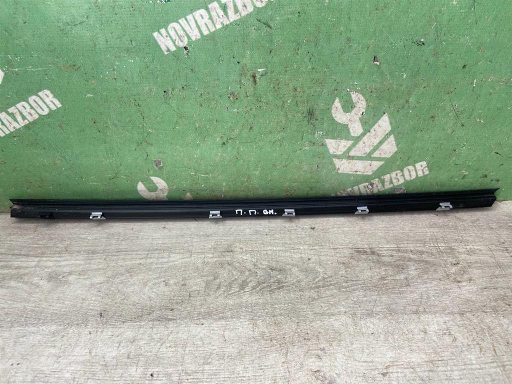 BMW X3 F25 2010-2017 для Уплотнитель стекла двери