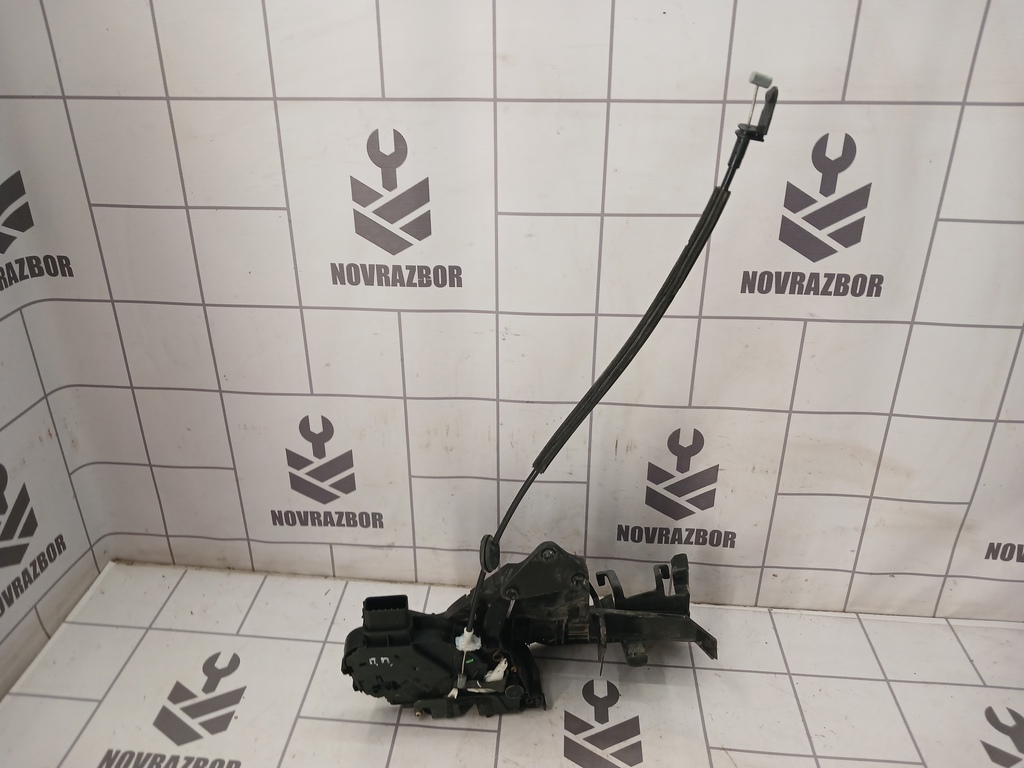 Ford Focus 2 05-08 для Замок двери передней правой