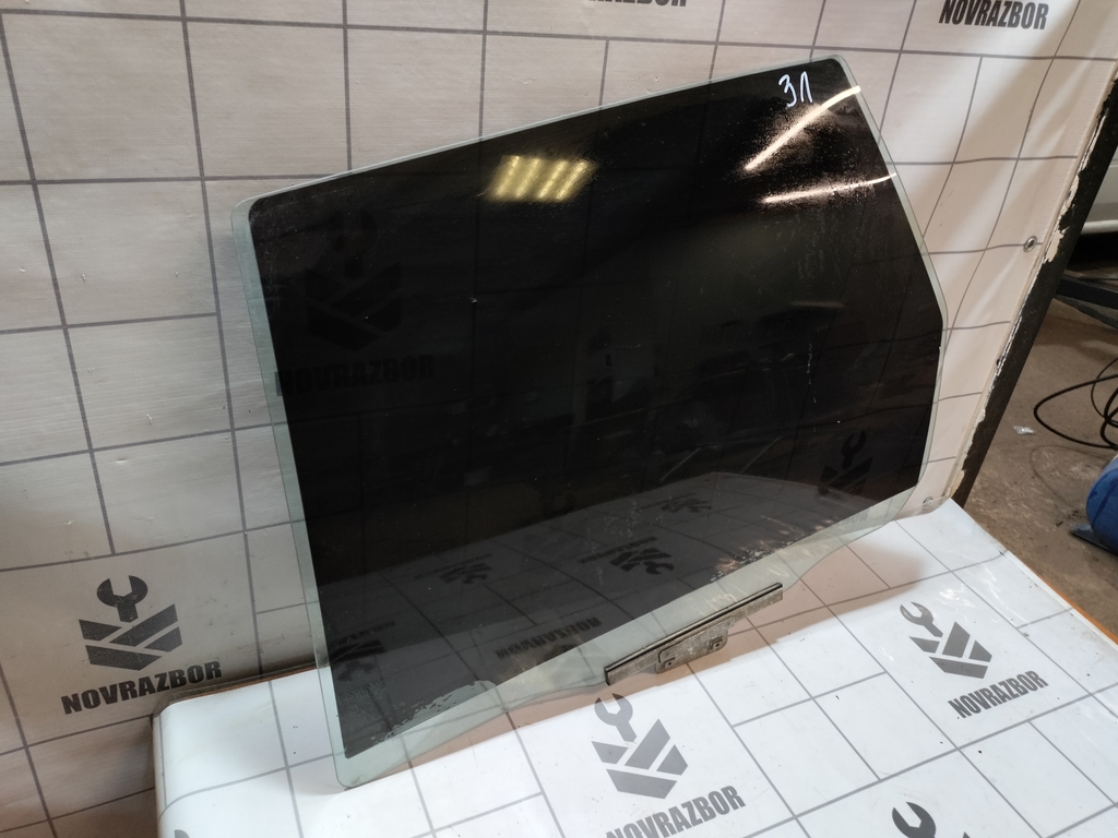 Volvo 440 1992-1994 для Стекло двери задней левой