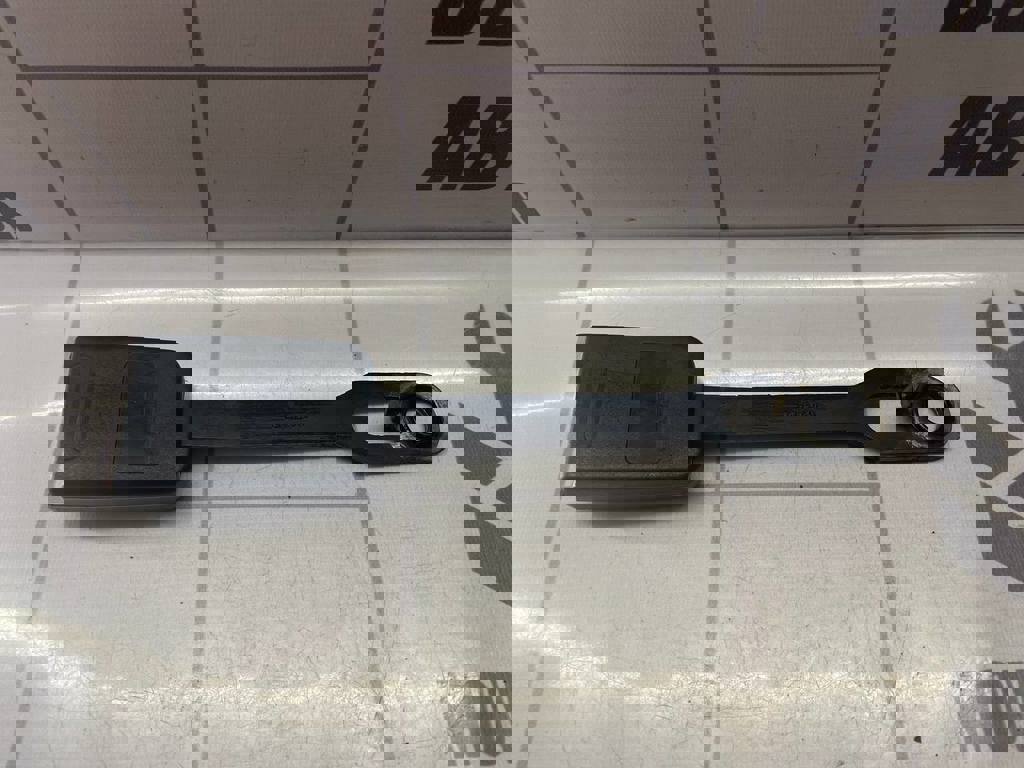 Peugeot 307 2001-2008 для Ответная часть ремня безопасности