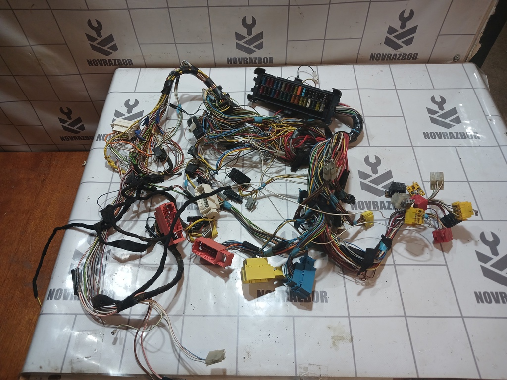 Volvo 440 1992-1994 для Проводка (коса)