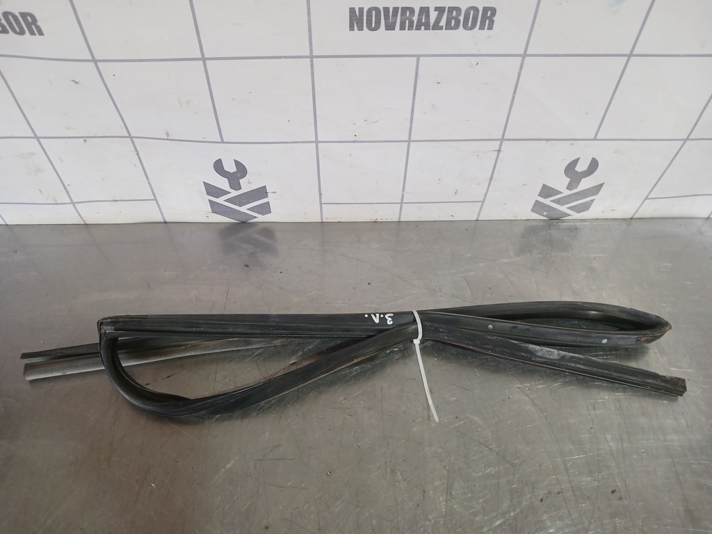 Kia RIO 1 2000-2004 для Уплотнитель стекла двери