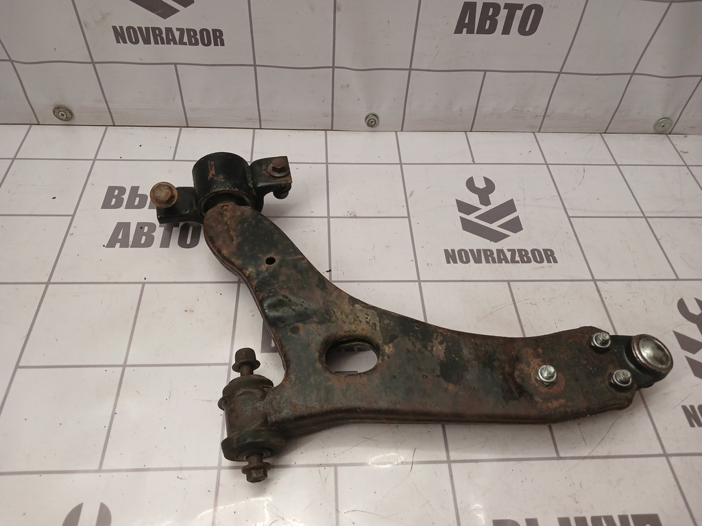 Ford Focus 1 1998-2004 для Рычаг передний правый