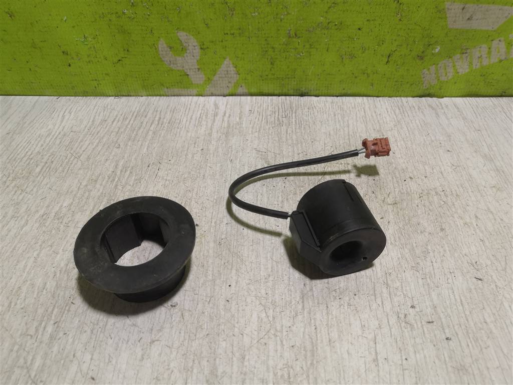 Peugeot 206 98-12 для Антенна