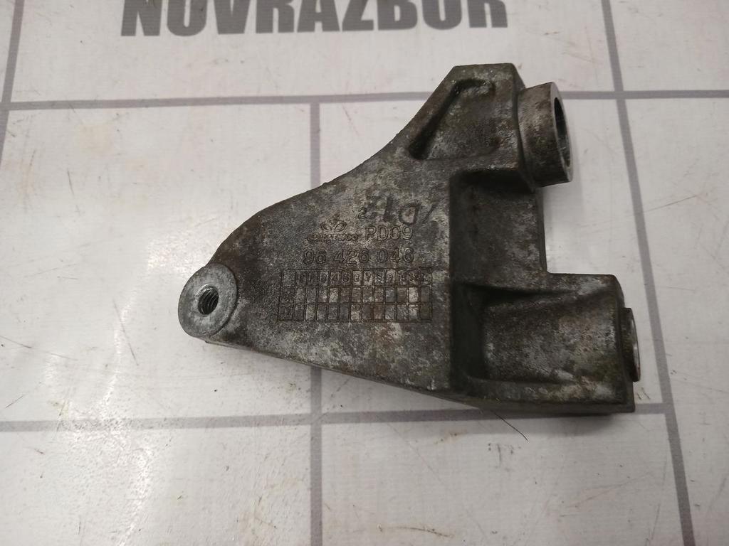 Chevrolet Aveo (T250) 2005-2011 для Кронштейн генератора