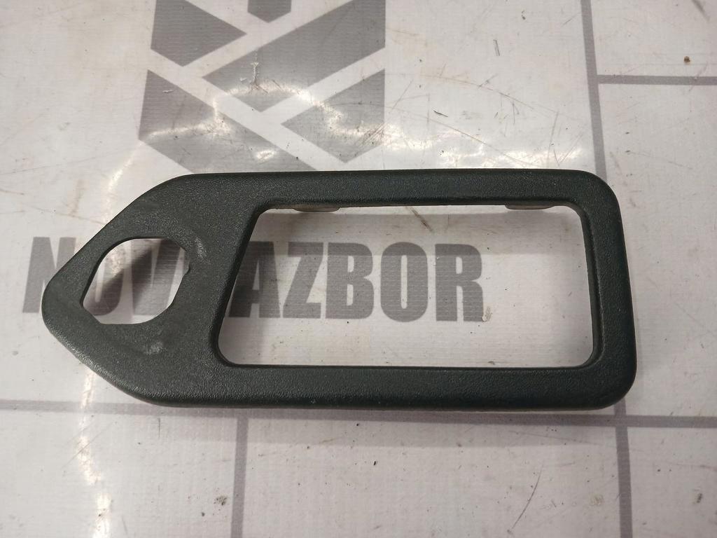 VW Passat  B3  1988-1993 для Накладка двери задней правой