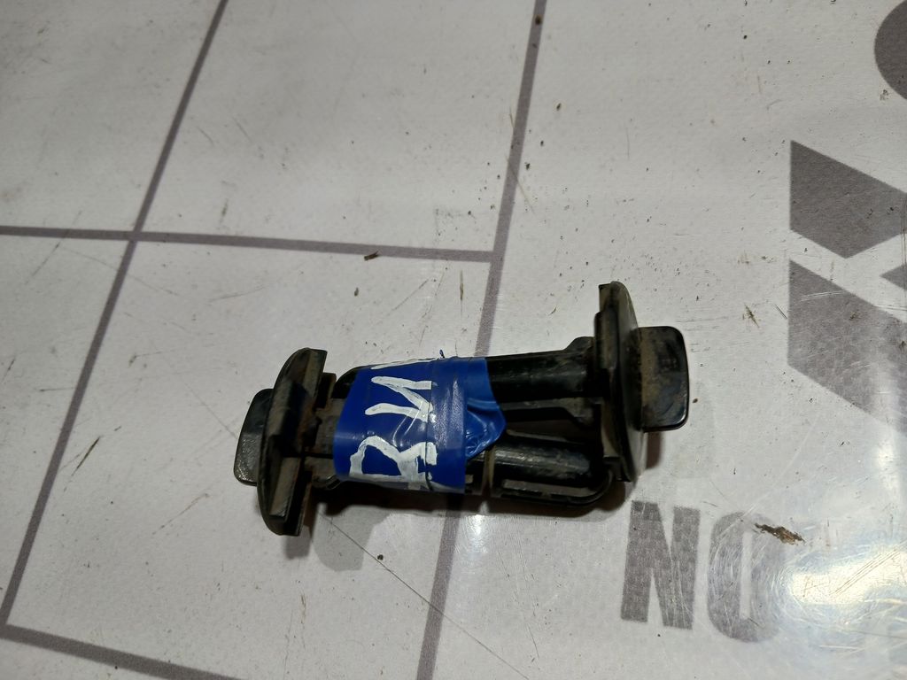 LADA VESTA 15-19 для Кронштейн радиатора