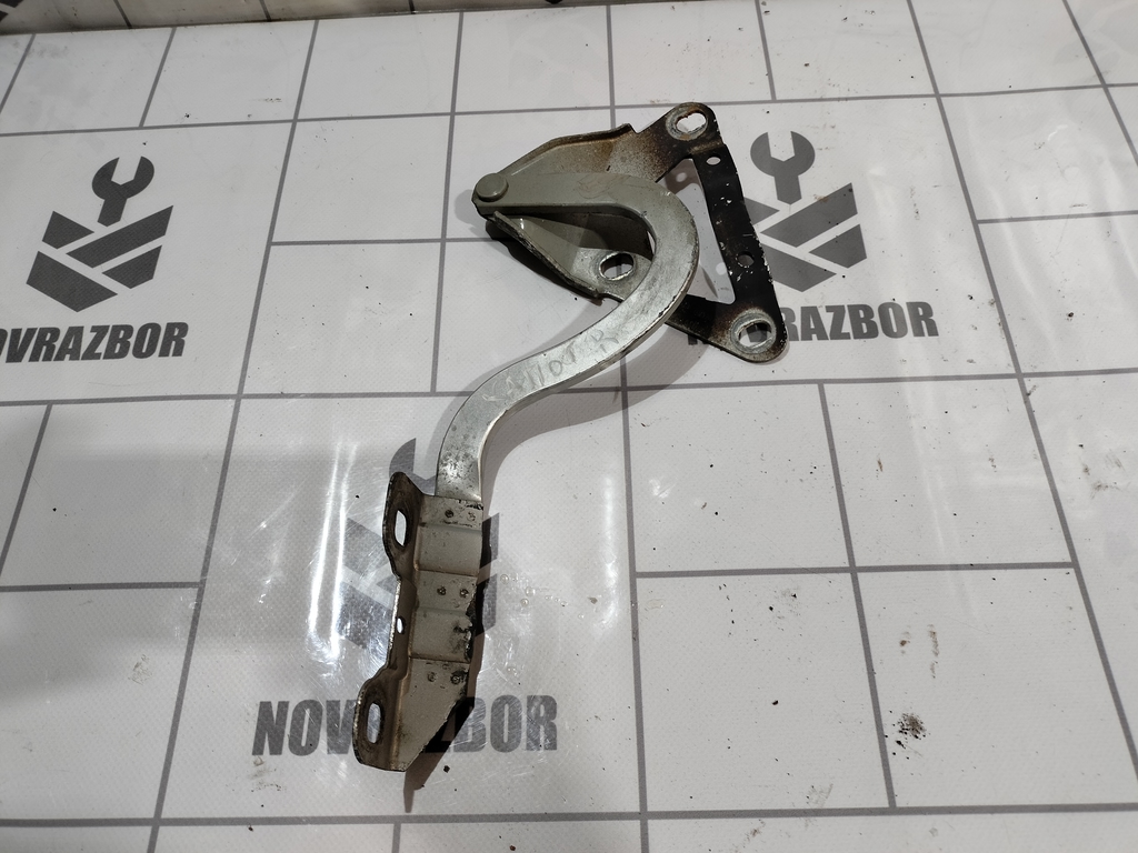 Opel Corsa C 2000-2006 для Петля капота правая