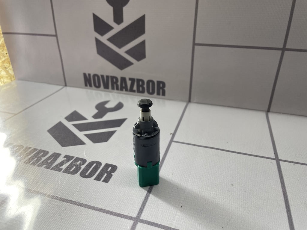 LADA VESTA 15-19 для Датчик педали сцепления