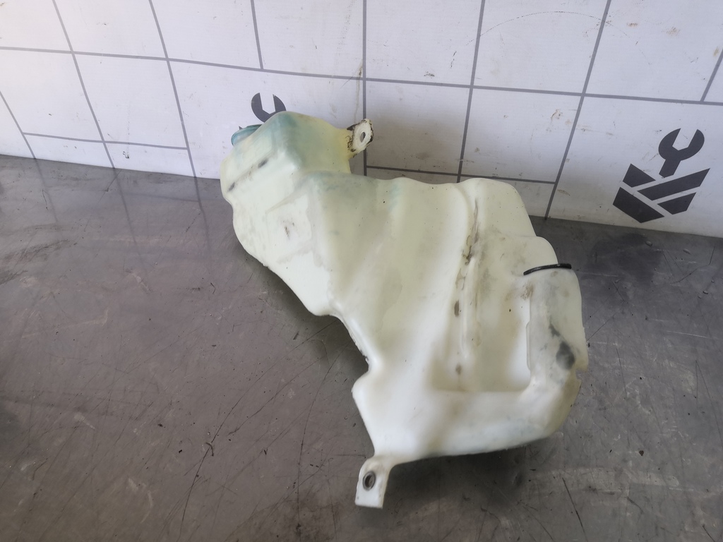 VW Passat B5 96-00 для Бачок омывателя лобового стекла