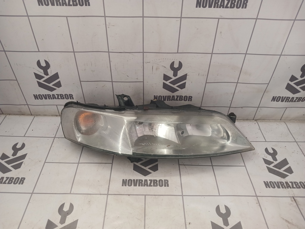 Opel Vectra B 1999-2002 для Фара правая