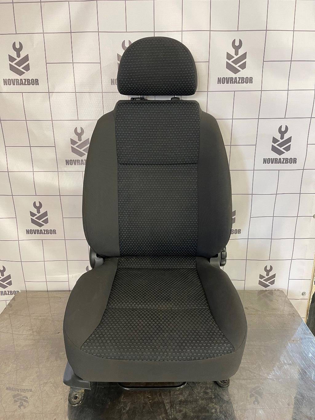 Chevrolet Aveo T200 03-08 для Сиденье переднее правое