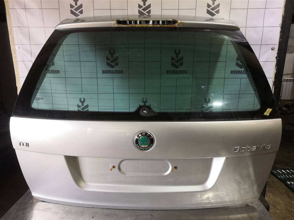Skoda Octavia A5 1Z   04-13 для Дверь багажника со стеклом