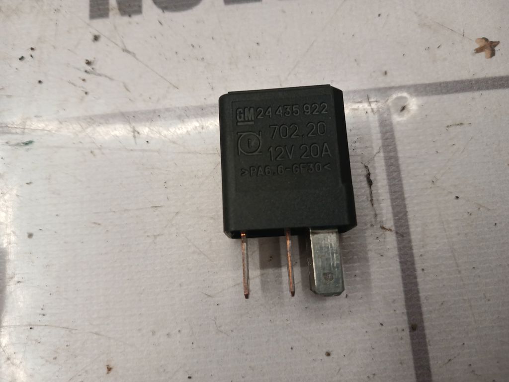 Opel Corsa C 2000-2006 для Реле