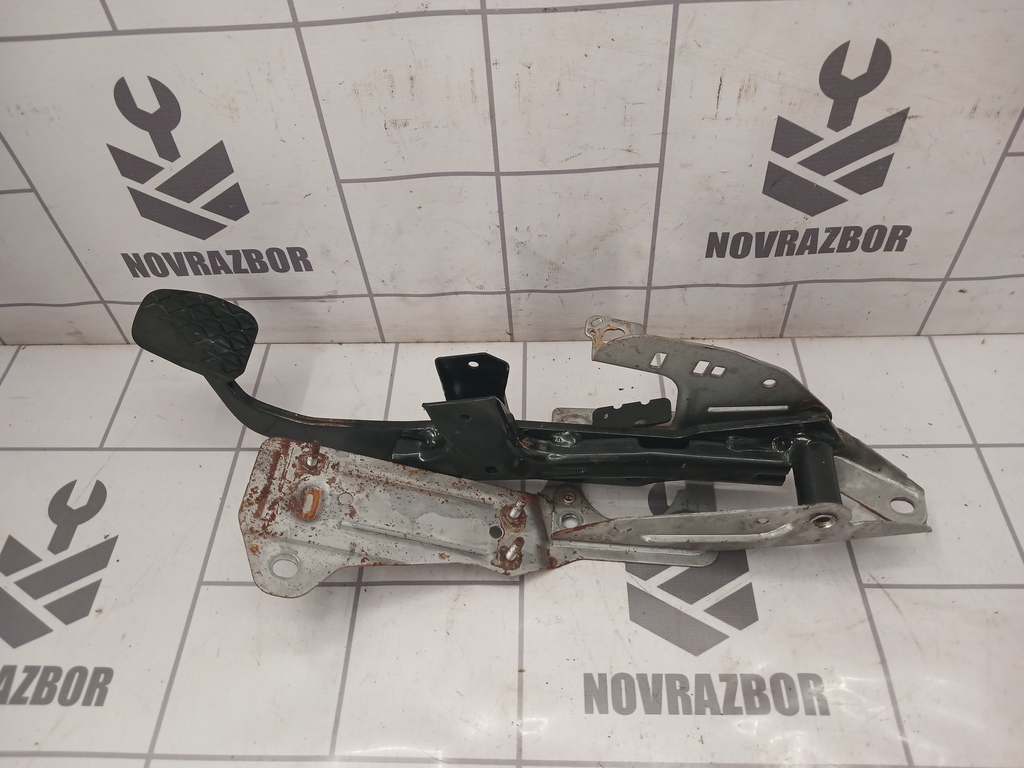 Mazda Mazda 3  BK  02-09 для Педаль тормоза