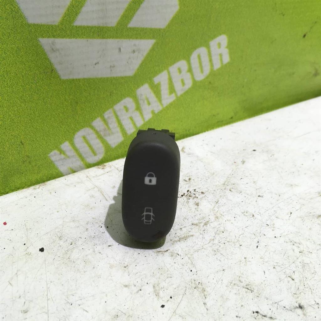 Renault Clio 2 Symbol 1998-2008 для Кнопка центрального замка