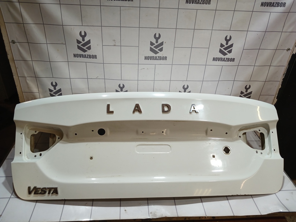 LADA VESTA 15-19 для Крышка багажника