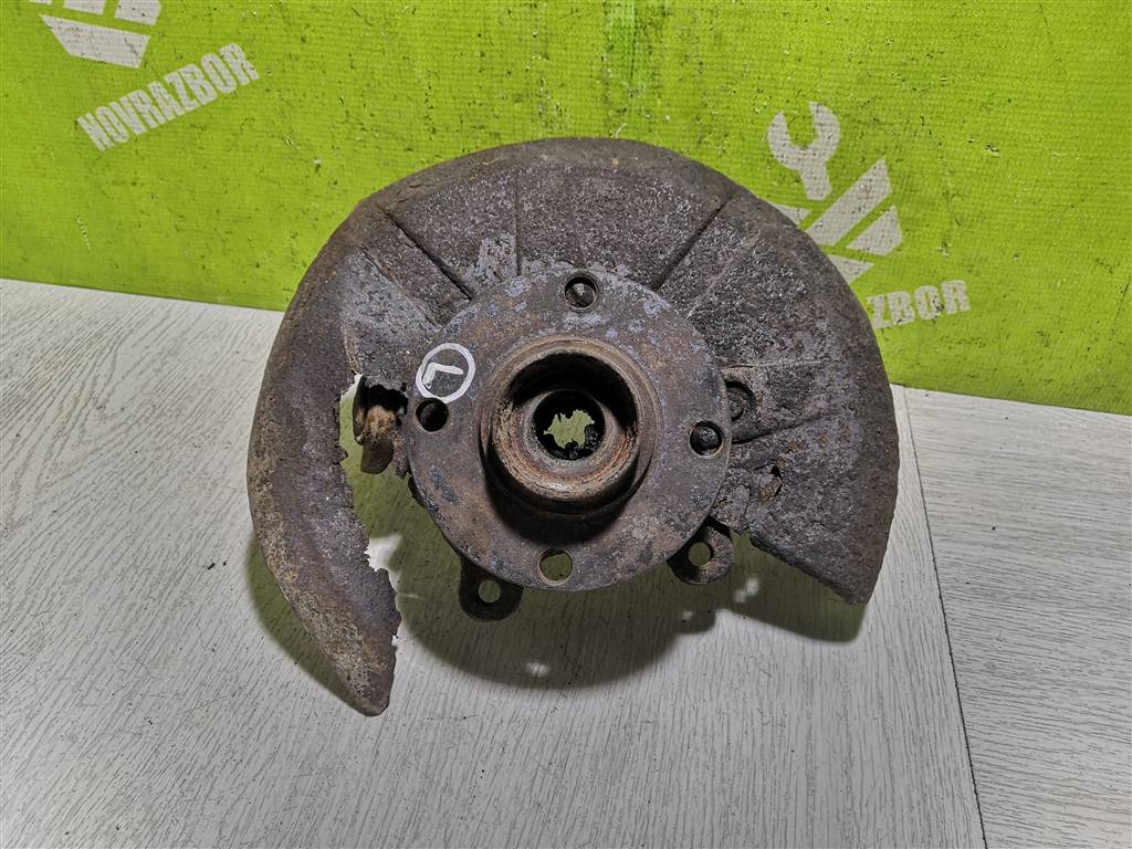 Audi 80  90  B3  86-91 для Кулак поворотный передний левый