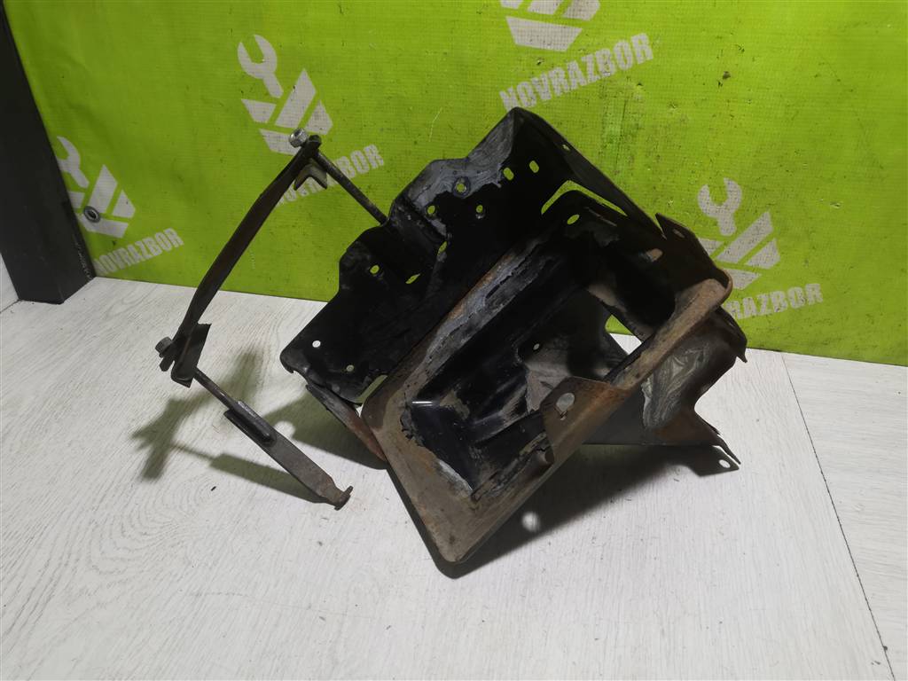 LADA VESTA 15-19 для Крепление АКБ (корпус/подставка)