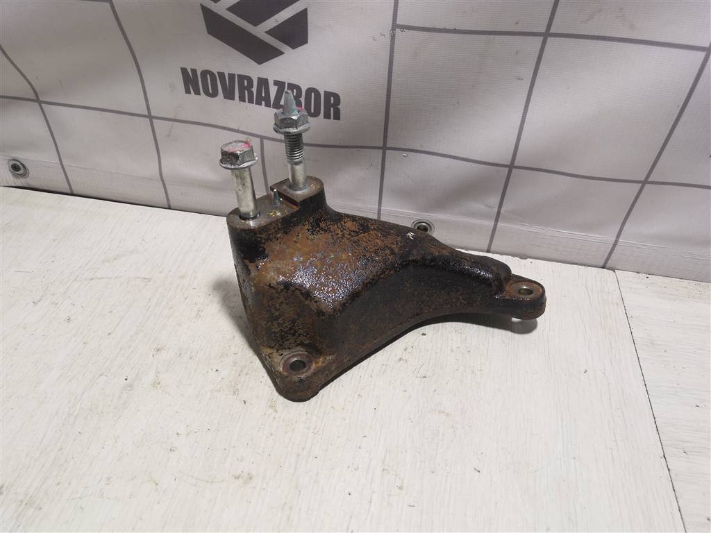 Chevrolet Lacetti 04-13 для Кронштейн КПП левый